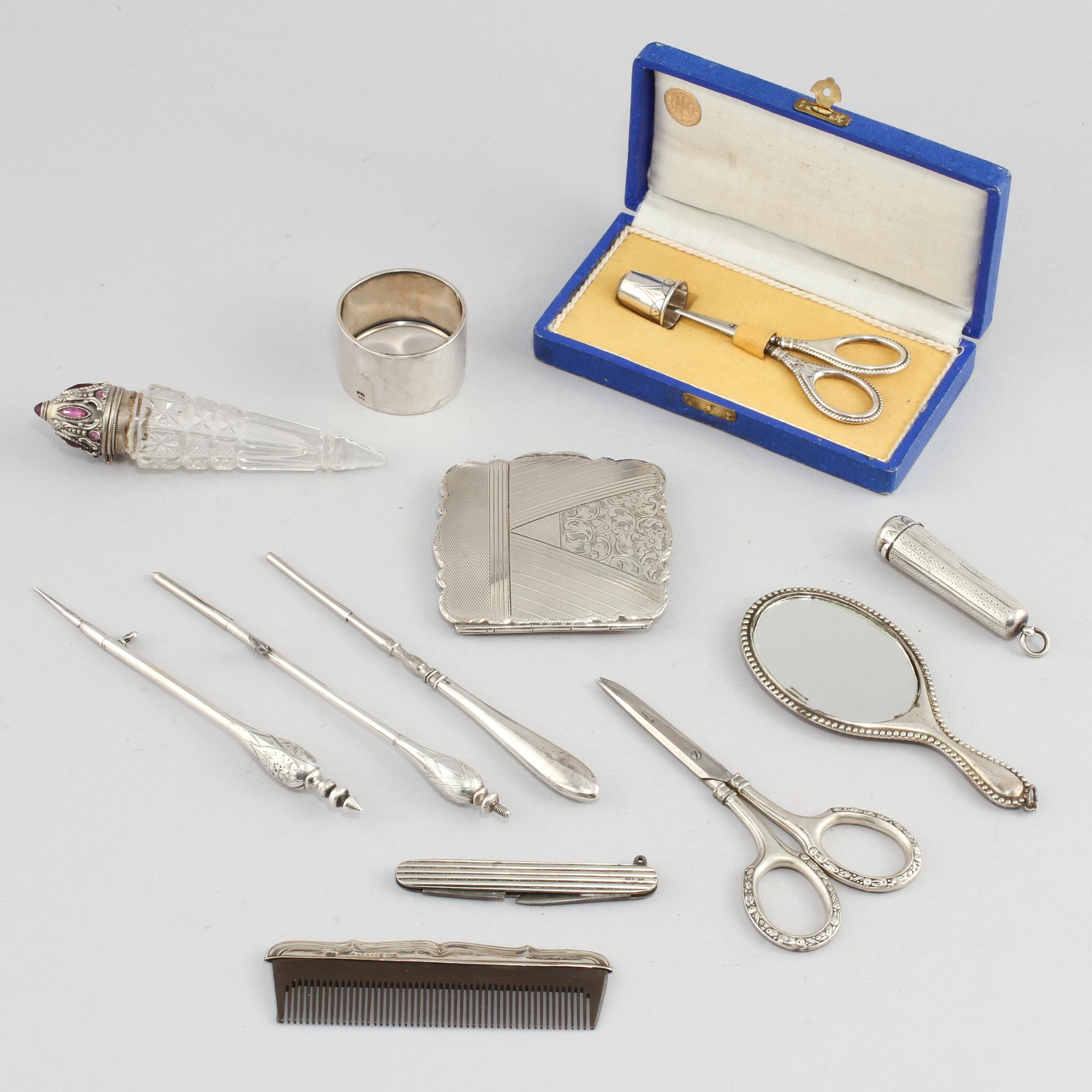 PARTI SILVER, 13 delar, mestadels svenska importstämplar, 1800- och 1900-tal. Total vikt 314 g.