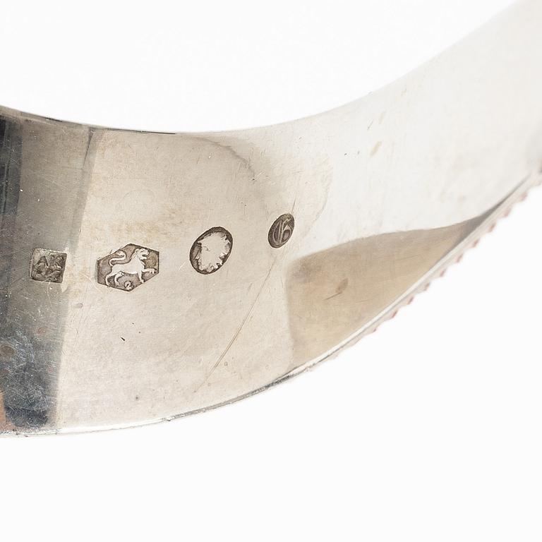 Four silver objects, 20th Century.