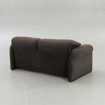 Vico Magistretti, sofa "Maralunga" for Cassina later part of the 20th century.