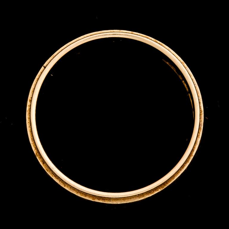 RINGAR, 2 st, 18 k. Vikt ca 10 g.