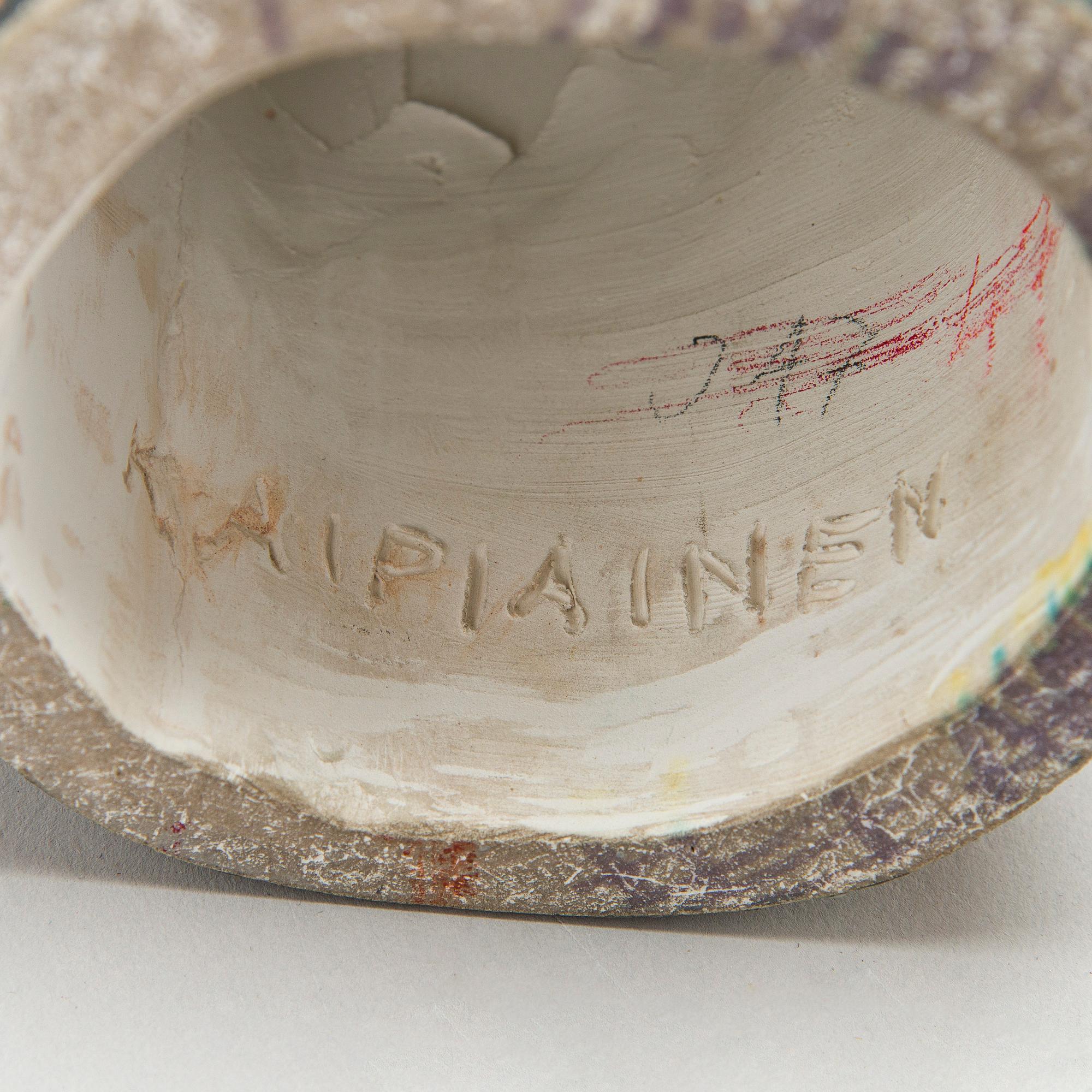 Birger Kaipiainen, veistos, kivitavaraa, signeerattu Kaipiainen.