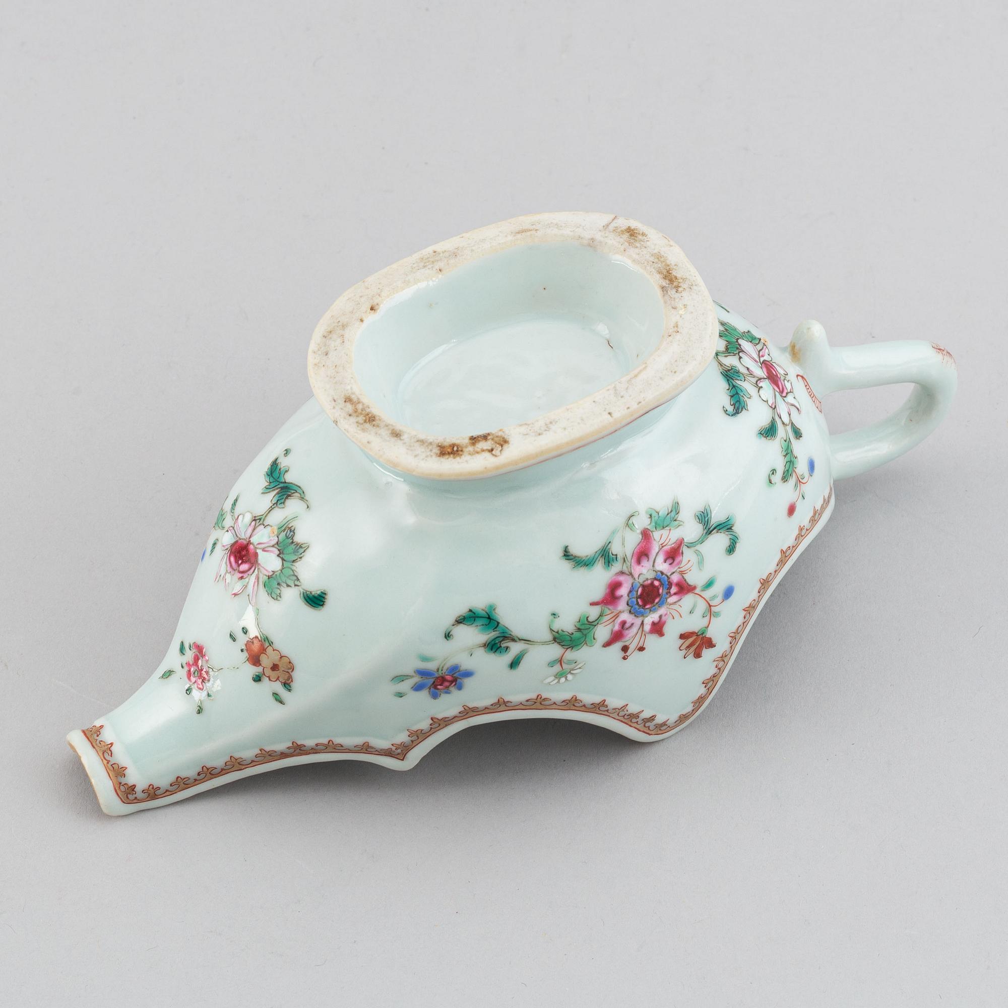 A famille rose sauce boat, Qing dynasty, Qianlong (1736-95).