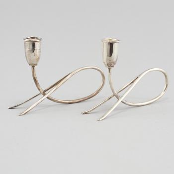 LJUSSTAKAR, ett par, silver, 1900-talets andra hälft. Vikt 535 g.