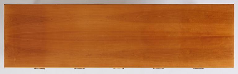 Josef Frank, Sideboard, modell "821", Firma Svenskt Tenn, före 1985.