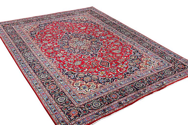 A carpet, Meshed, ca. 334 x 250 cm.