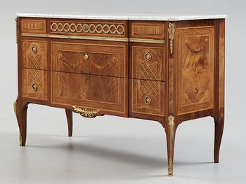 A Royal commode made by Georg Haupt 1782 for prince Karl Gustav, Duke of Småland, the second son of Gustav III.