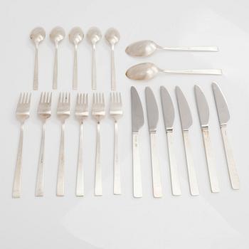 Bertel Gardberg, 19 pieces of 'Birgitta' sterling silver cutlery, Kultateollisuus, Turku 1978-1995.