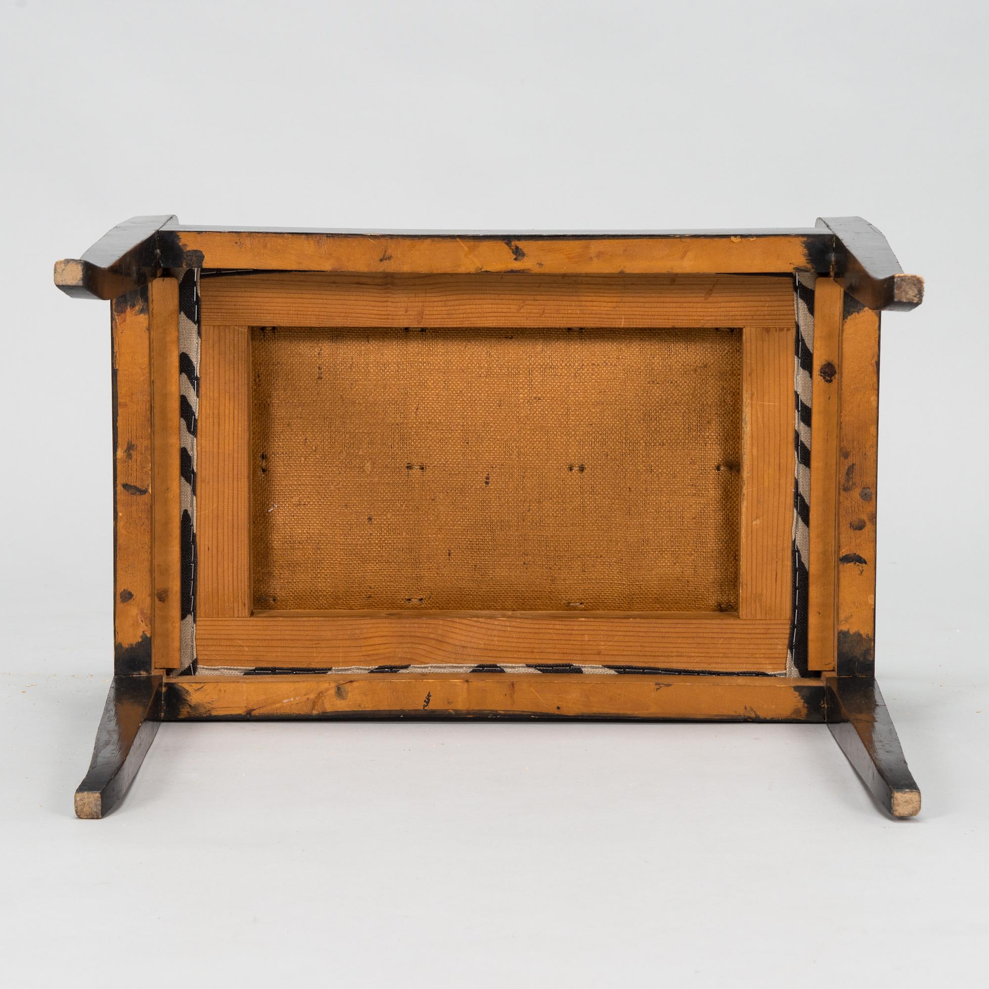 Taburett/pall, 1900-talets mitt.