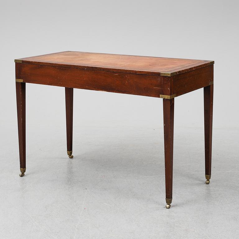 SKRIVBORD, mahogny, England, 1800-talets slut.