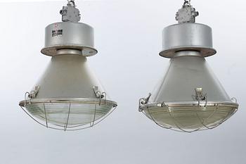 INDUSTRILAMPOR 2 st 1900-tal.