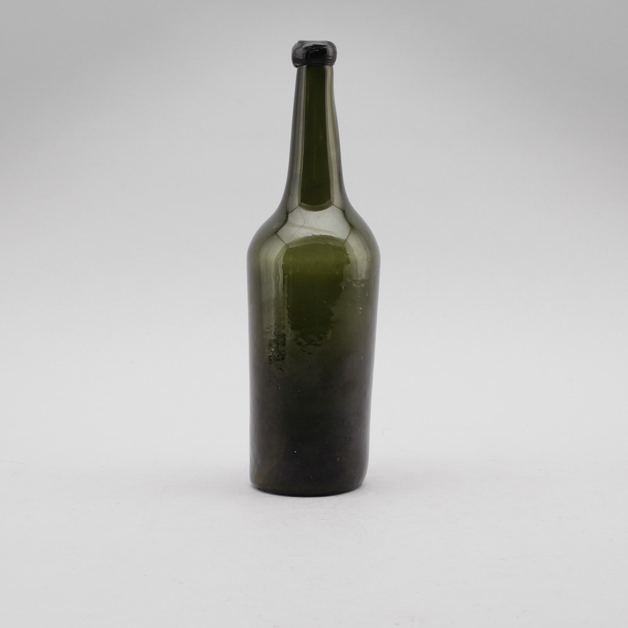 FLASKA, glas, daterad 1757.