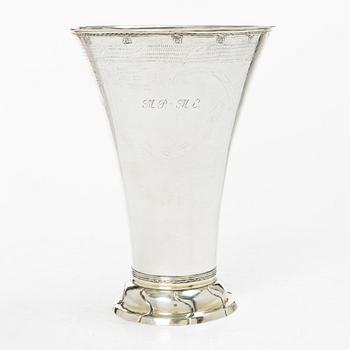A Swedish 18th century parcel-gilt silver beaker, mark of Eric Ramstedt, Härnösand 1795.