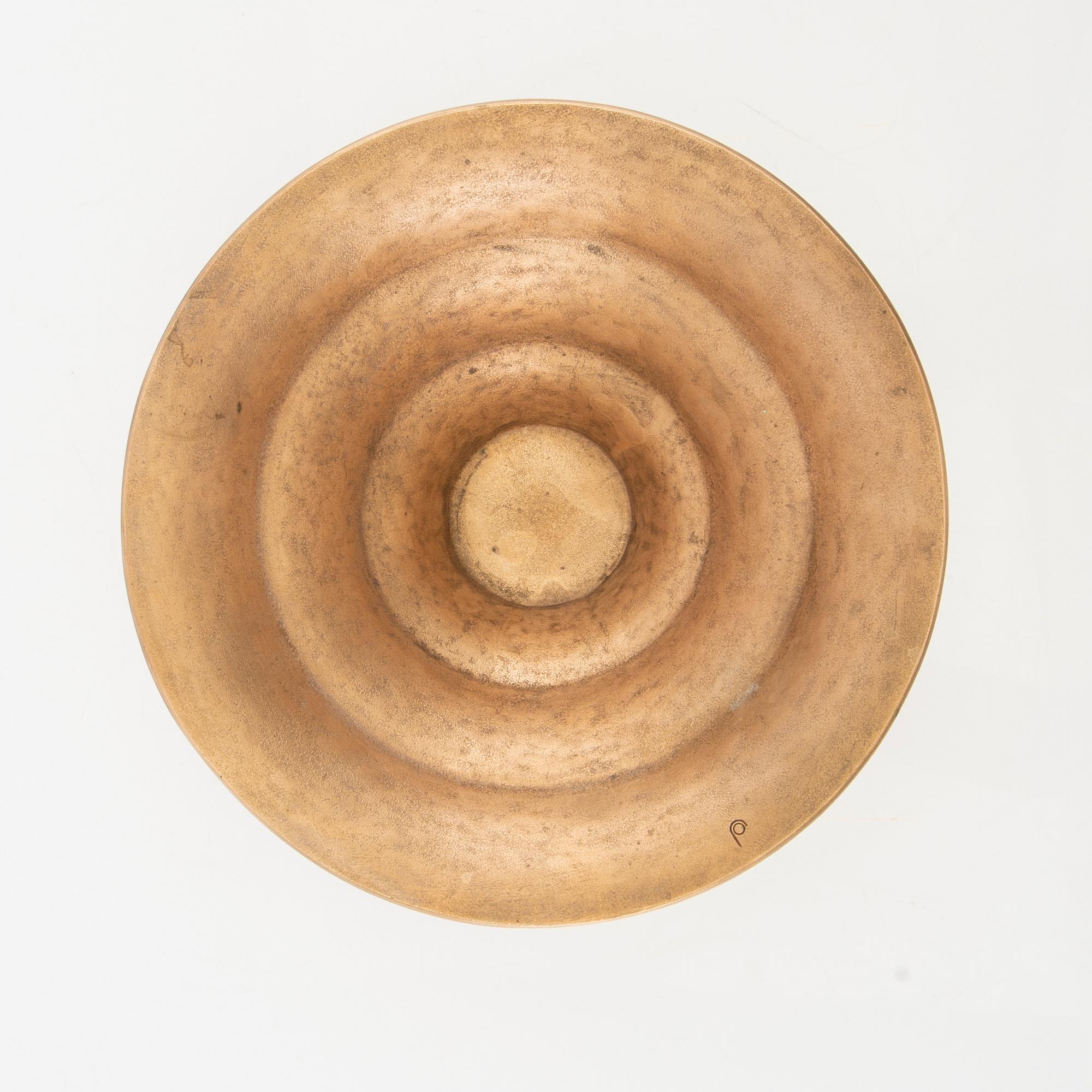 Jan Ostwald, skål monogramsignerad.