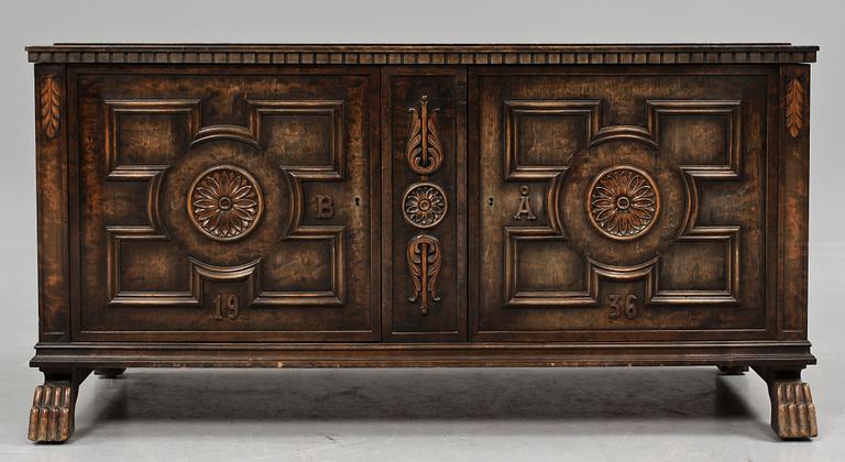 SIDEBOARD, Axel Einar Hjort, dat 1936.