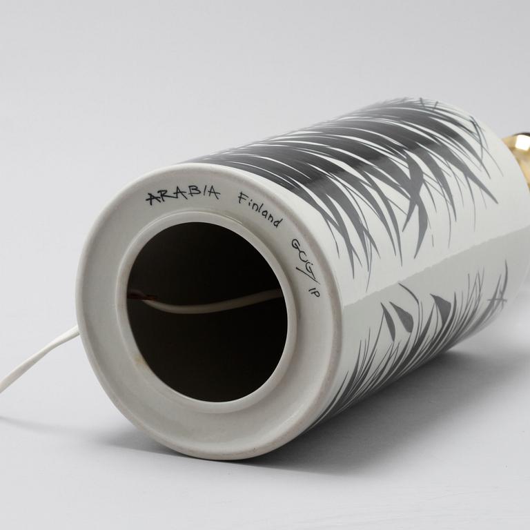 A stoneware table lamp by Gunvor Olin-Gröpnquist, Arabia, from the latter half of the 20th century.