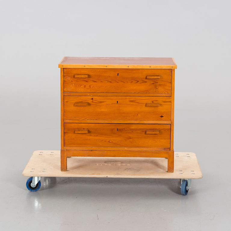 A pinewood chest of drawers, 1930s.