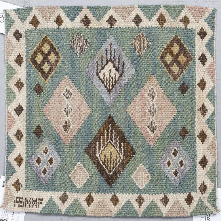 Märta Måås-Fjetterström, a textile, "Knoppen", tapestry weave, ca 32,5-34 x 34,5 cm, signed AB MMF.