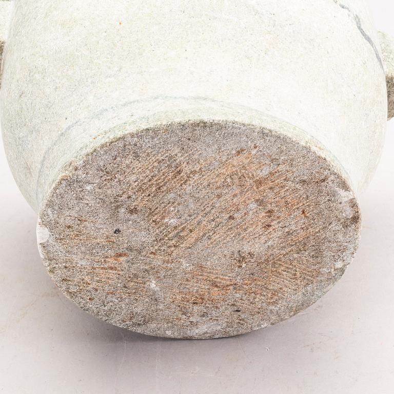 MORTEL MED STÖT, kolmårdsmarmor, 1800-tal.