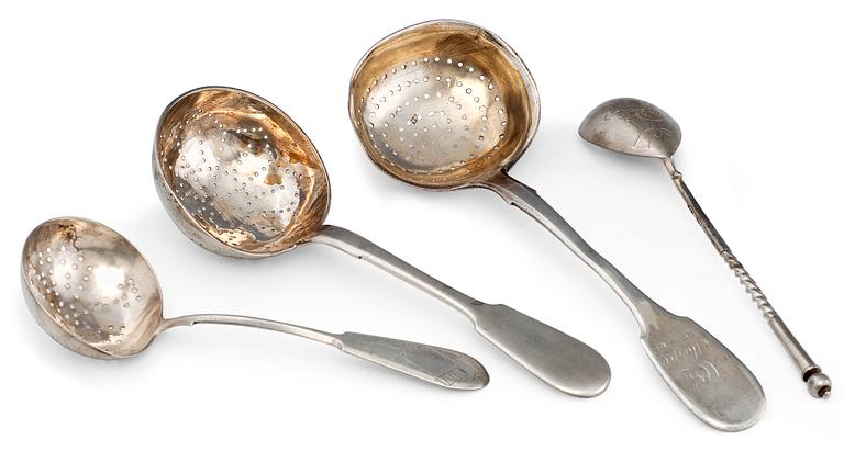 SUGAR CASTERS, 3 PCS AND A SPOON.