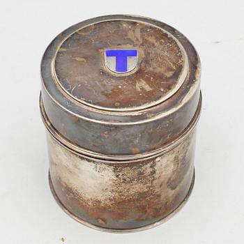 DOSA, silver, W.A. Bolin, Stockholm, 1950, vikt ca 204 gram.