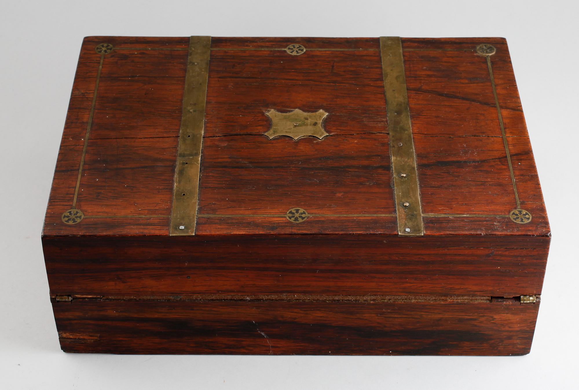 SKRIVSCHATULL, 1800-tal.