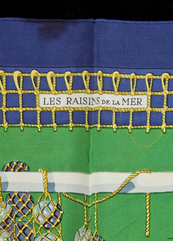 SCARF, Hermès, "Les raisins de la Mer".