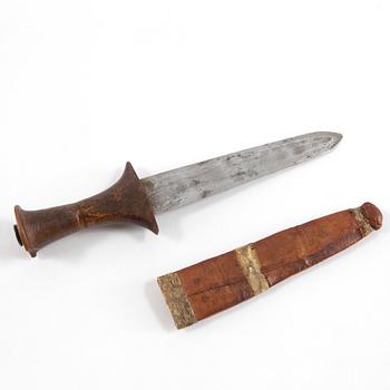 SPJUT SAMT KNIV, Bl.a Nordafrika, 1900-tal.