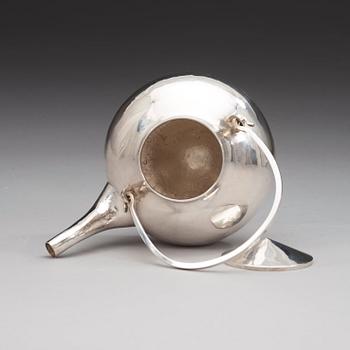 A Carl G.H. Jahnsson silver teapot, Stockholm 1965.