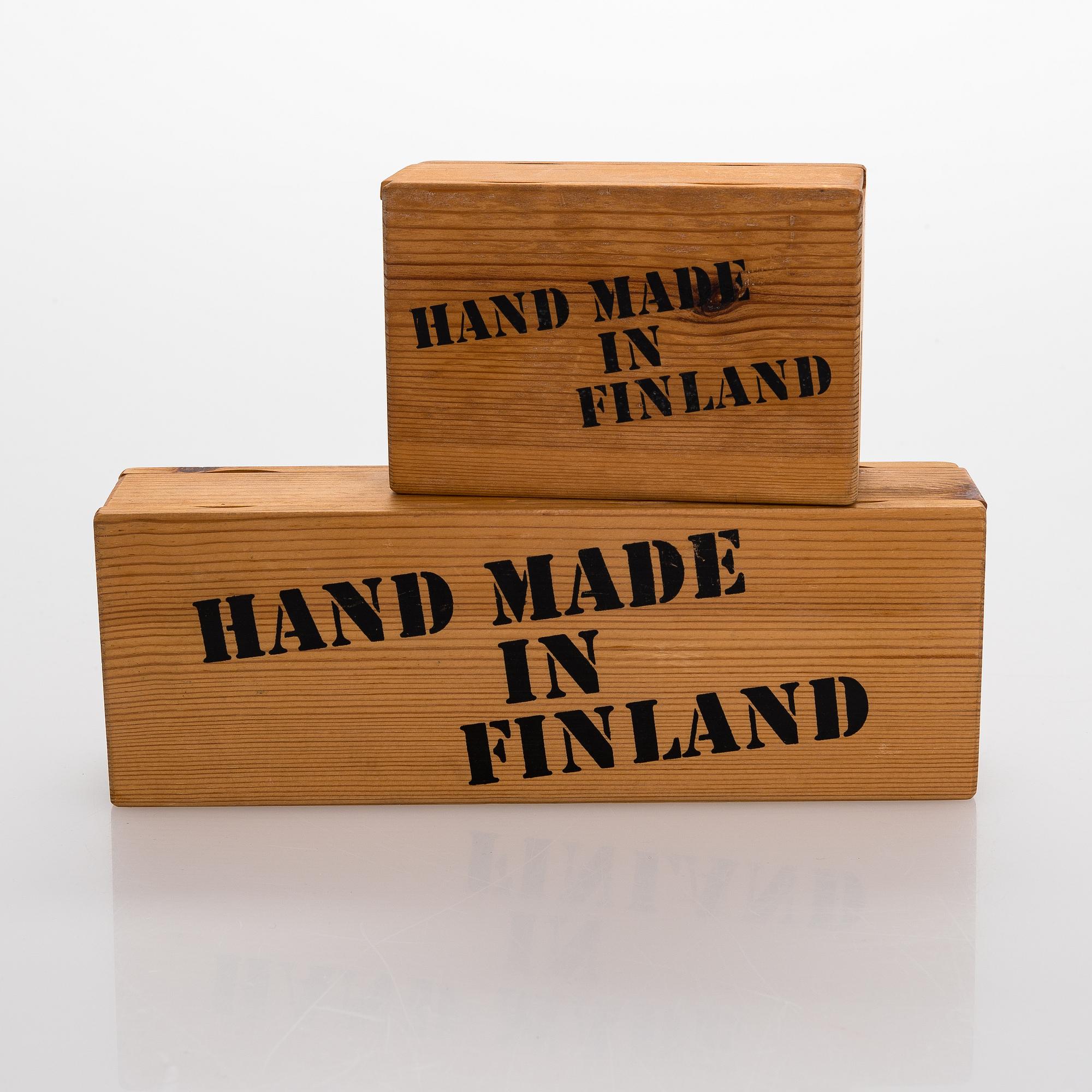 Heikki Orvola, two sets of 70s 'Spektro' schnapps glasses for Arabia, in wood boxes, four and two in each.