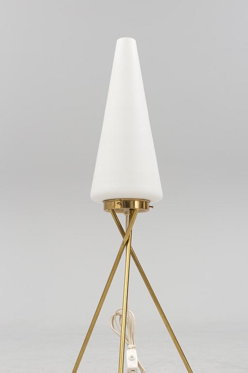 A mid 20th century floor lamp.