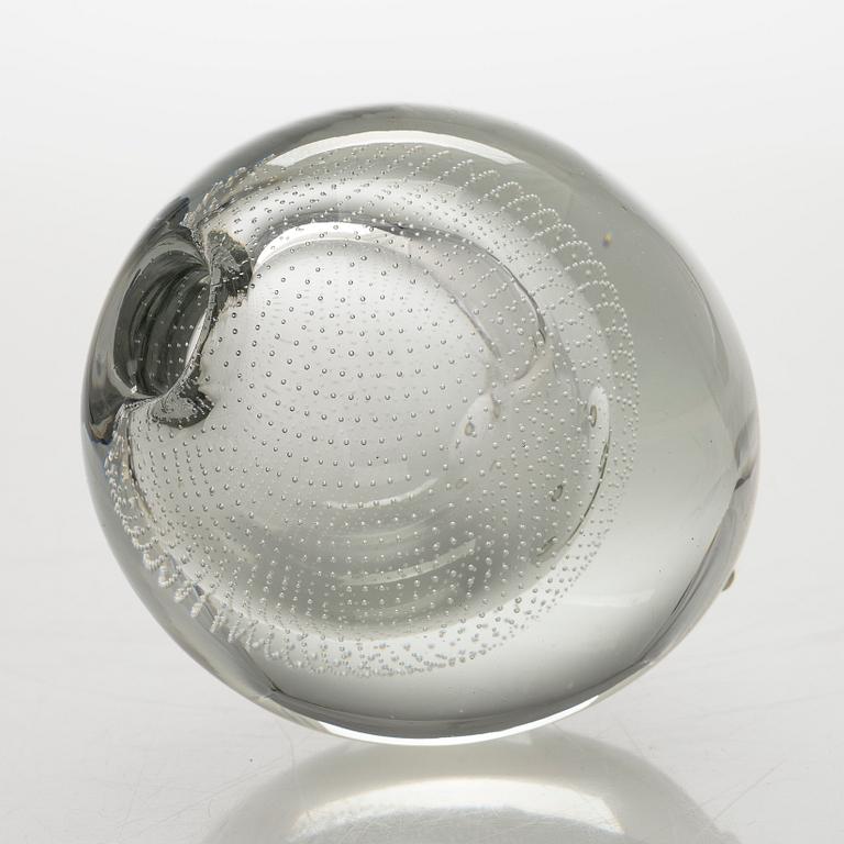 Gunnel Nyman, vas, modell "GN 17", signerad G. Nyman Nuutajärvi Notsjö -54. Formigiven 1947.