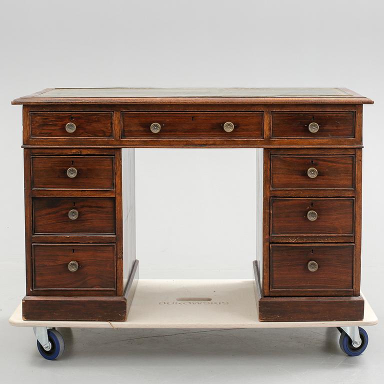 SKRIVBORD, England, 1900-tal.
