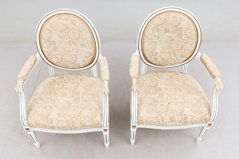 KARMSTOLAR, 1 par, gustaviansk stil, 1900-talets början.