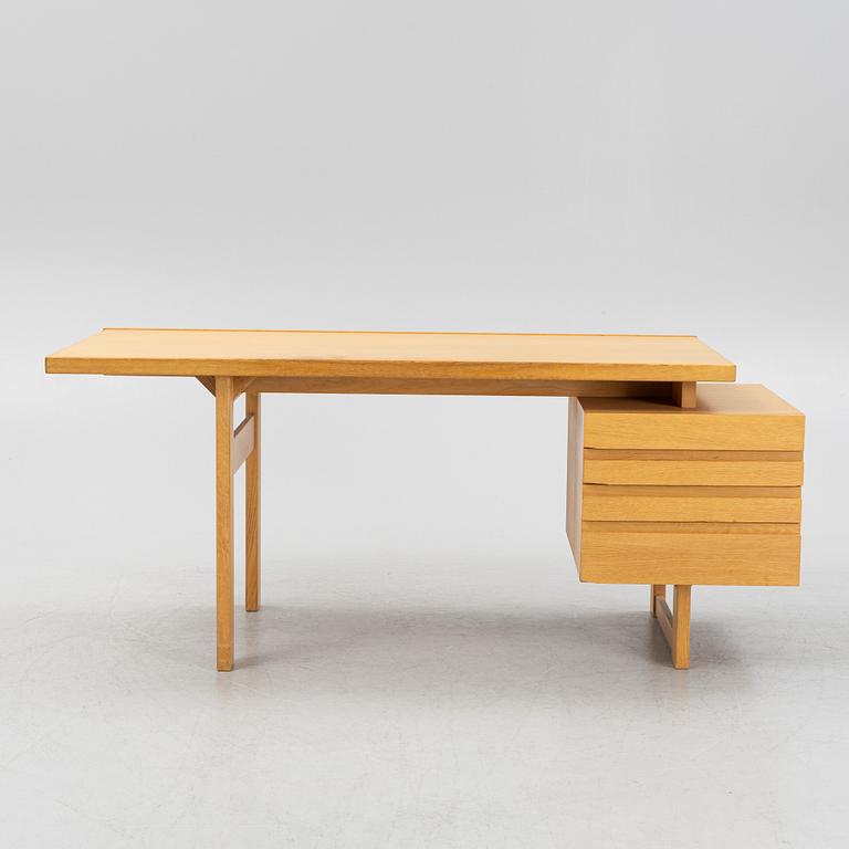 Olavi Hänninen, a 'Paletti' desk, HMN Hounekalu Mikko Nupponen, Lahtis, Finland, 1960's.