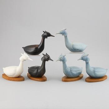 GUNNAR NYLUND, a set of six stoneware figures of birds, Rörstrand.