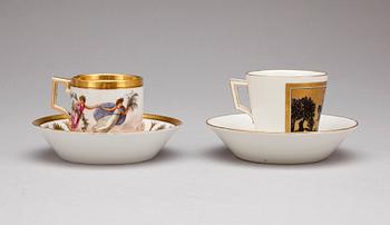 KAFFEKOPPAR MED FAT, 2 st, porslin, bla empire, Berlin, 1800-tal.