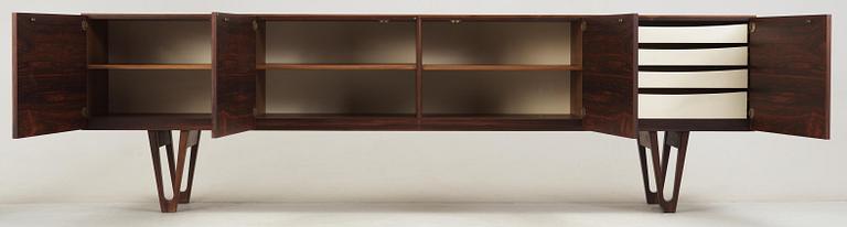 IB KOFOD LARSEN, sideboard, Säffle Möbelfabrik, 1960-tal.