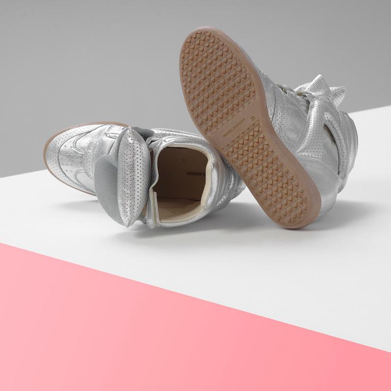 A pair of silvercoloured leather sneakers from Isabel Marant, size 38.