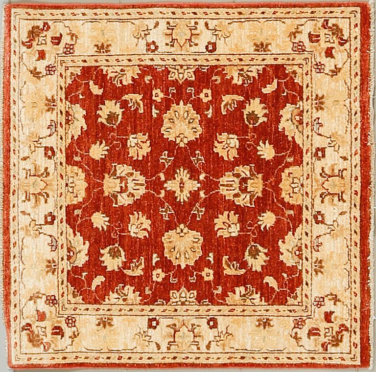 A modern Ziegler design rug, 96 x 101 cm.