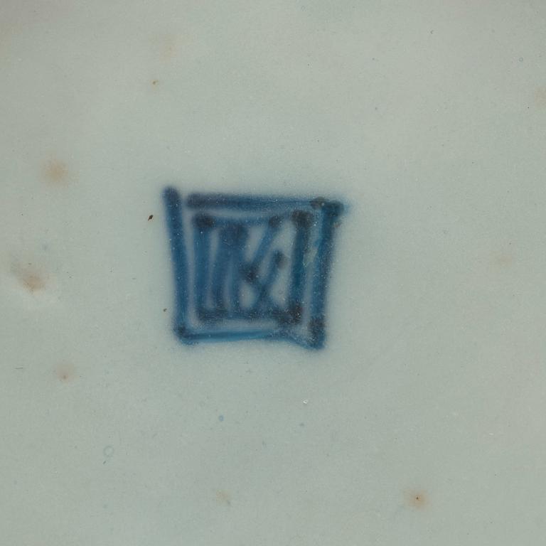 An aubergine coloured brinial bowl, Qing dynasty, Kangxi (1662-1722).