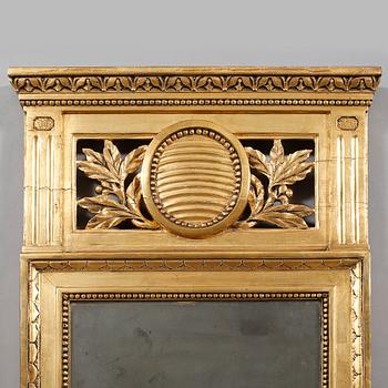 SPEGEL, gustaviansk, omkring år 1800.