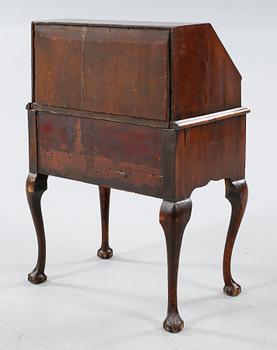 SEKRETÄR, Queen Anne, England, 1700-talets mitt.