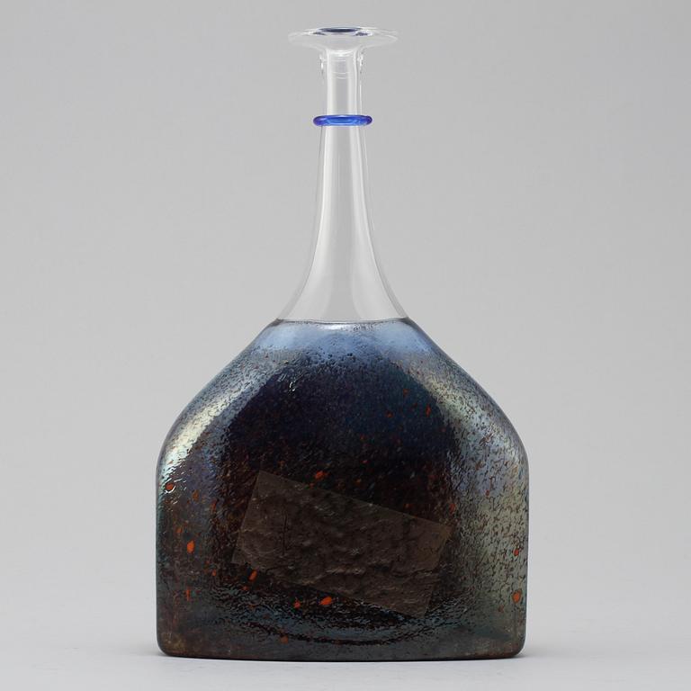 FLASKA, glas, Bertil Vallien, Kosta Boda, Artist Collection, 1900-talets fjärde kvartal.