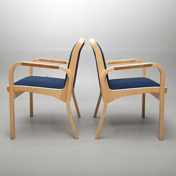 KARMSTOLAR, ett par, modell 45, Alvar Aalto, Artek. Modellen formgiven 1947.