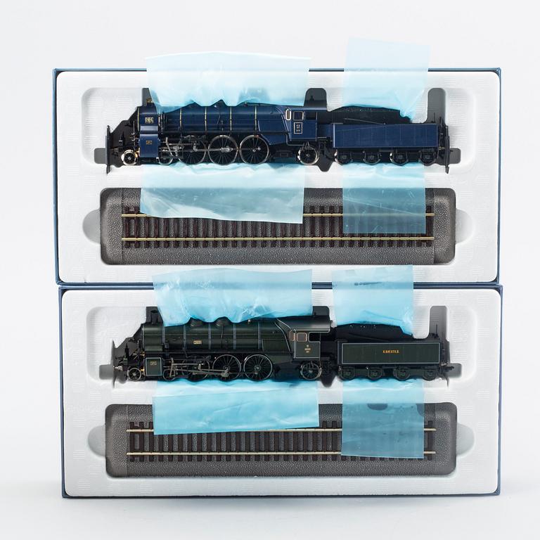 Two steam locomotives from Roco, model 69370 and 63371.