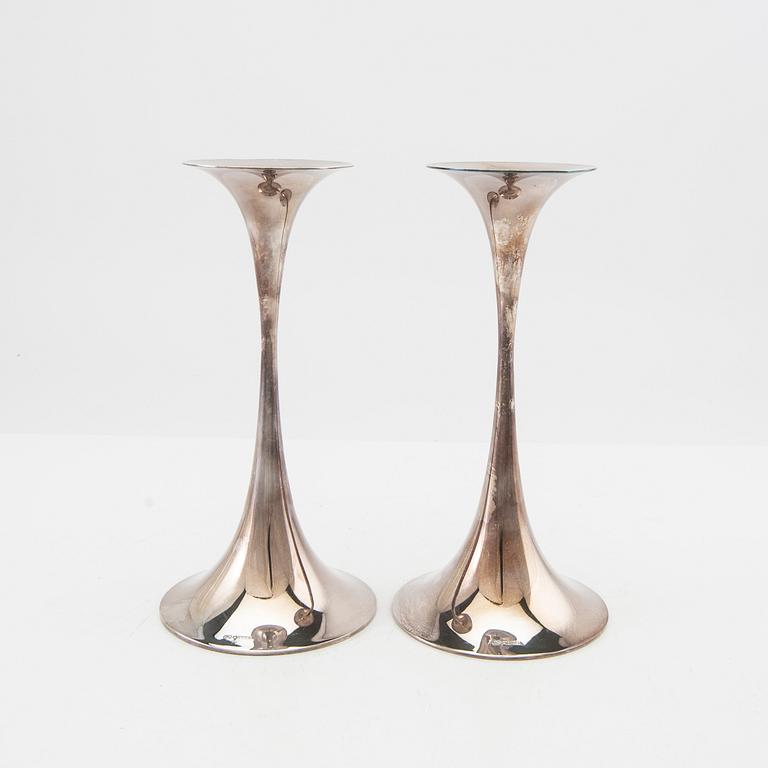 Tapio Wirkkala, ljusstakar, ett par, silver, "Trumpetti", Kultakeskus, Tavastehus 1980.