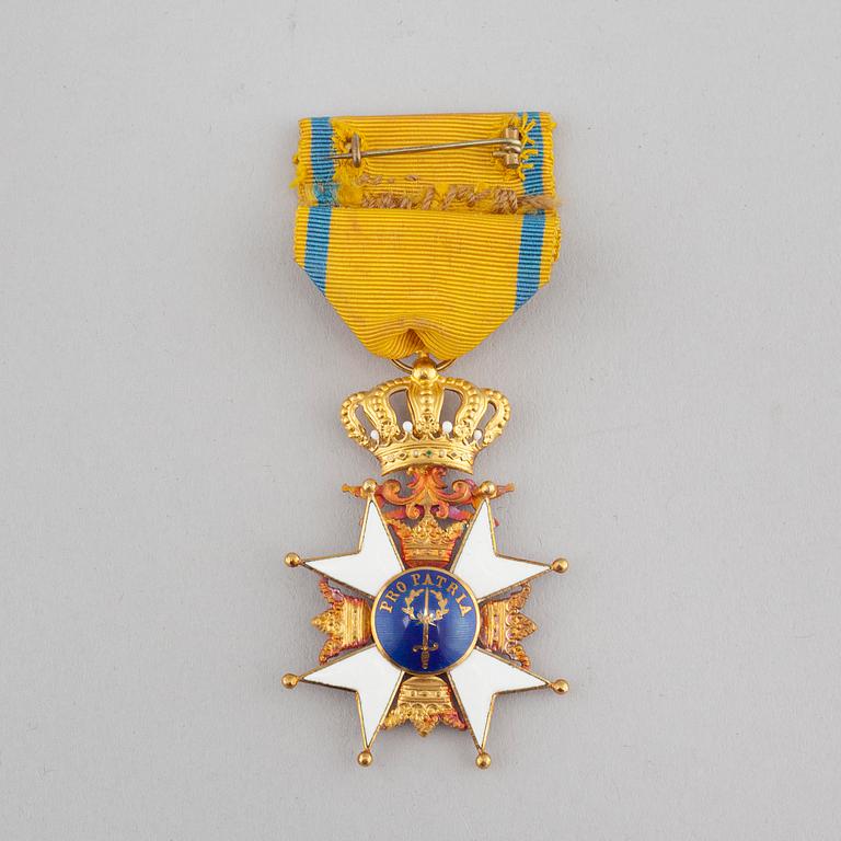 A sign for the royal order of the sword, gold and enamel, Stockholm, 1963.