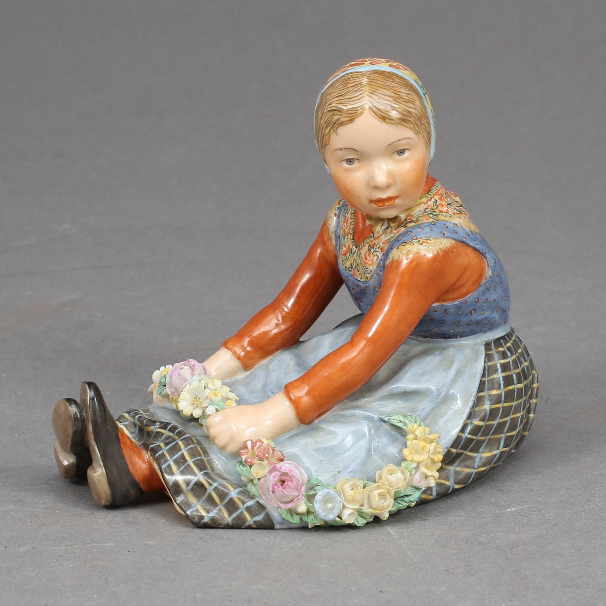 FIGURIN, porslin, Royal Copenhagen, Danmark, 1900-tal.