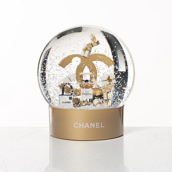 Chanel, snow globe.