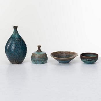 Stig Lindberg, vaser, 2 st och skålar, 2 st, Gustavsbergs studio 1958-61.